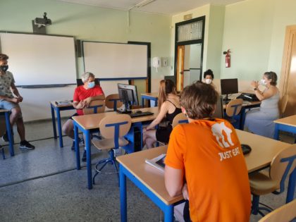 Puños de harina. Actividad de animación a la lectura.