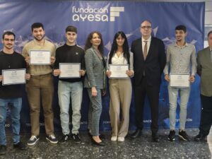 Fundación Ayesa premia los mejores expedientes académicos del IES Polígono Sur de Sevilla