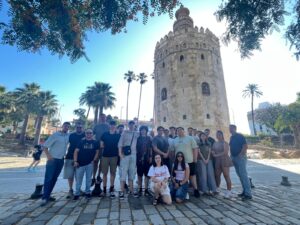 Uniendo código, cultura e IA: Nuestra aventura de desarrollo de videojuegos en Sevilla
