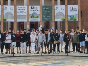 12 Salón del Motor de Ocasión de Sevilla, con alumnado IES Polígono Sur